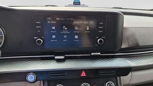 2023 Kia Carnival LX