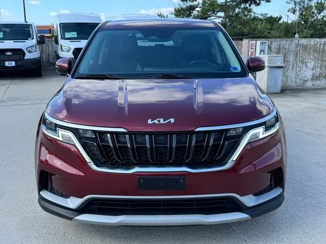 2022 Kia Carnival - $19,001