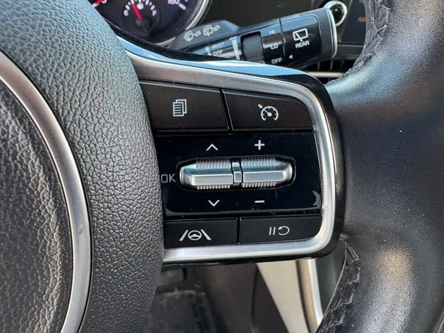 2022 Kia Carnival - $19,001