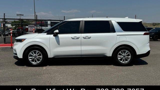 2023 Kia Carnival LX