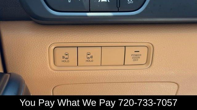 2023 Kia Carnival LX