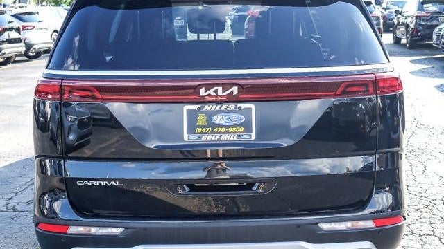2023 Kia Carnival LX