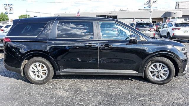 2023 Kia Carnival LX