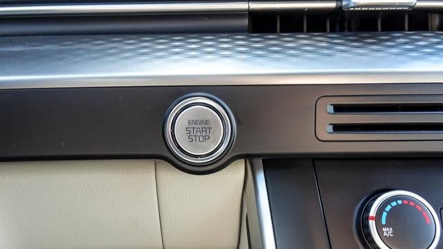 2023 Kia Carnival LX