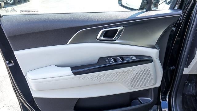 2023 Kia Carnival LX