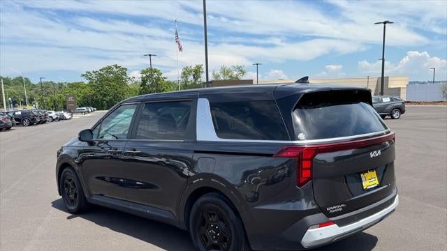 2025 Kia Carnival LXS