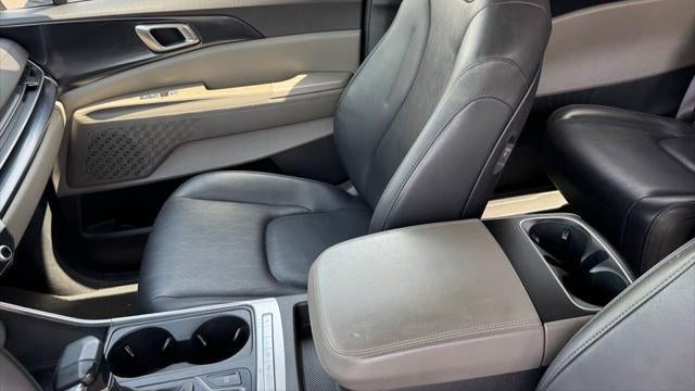 2025 Kia Carnival LXS
