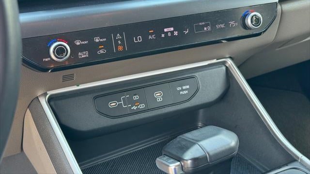 2025 Kia Carnival LXS