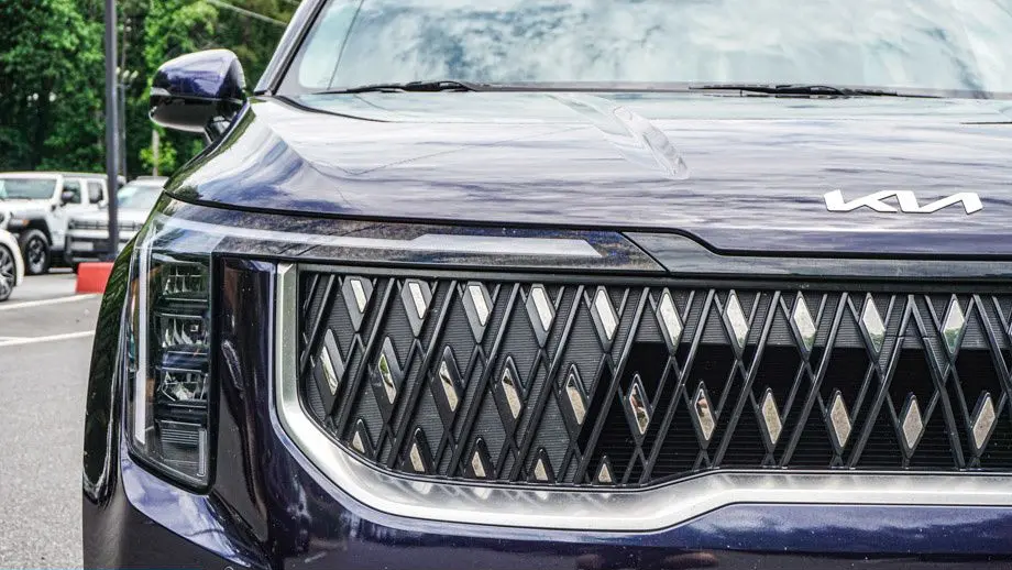 2025 Kia Carnival LXS