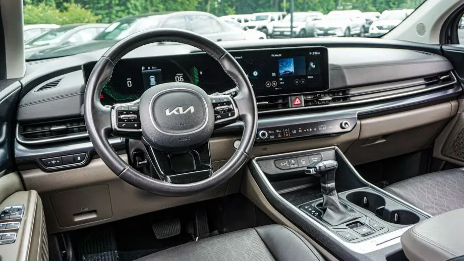 2025 Kia Carnival LXS