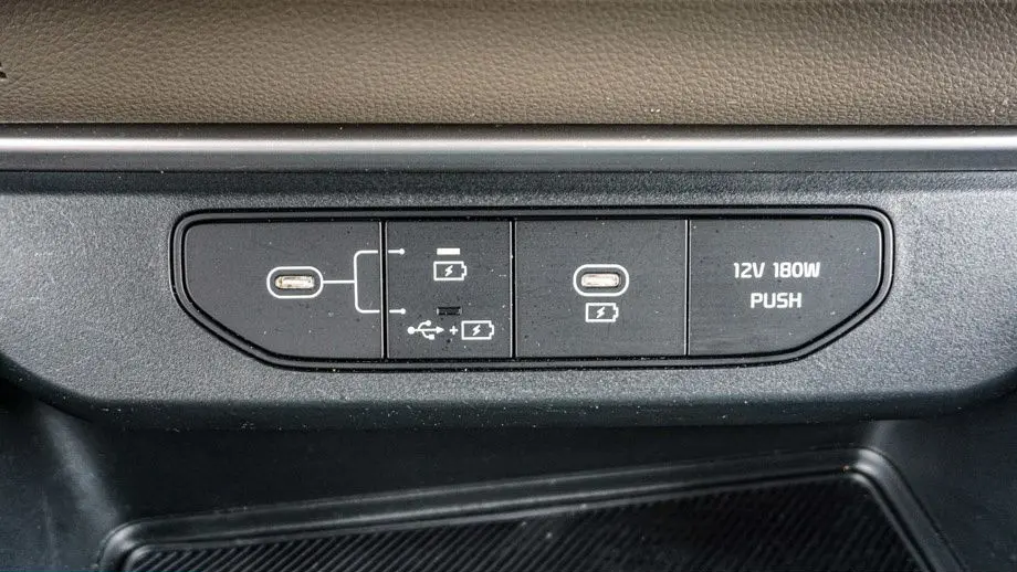 2025 Kia Carnival LXS