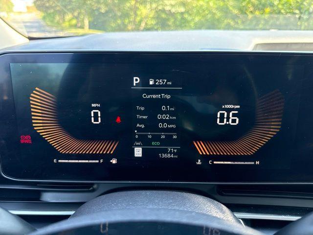 2025 Kia Carnival - $35,000