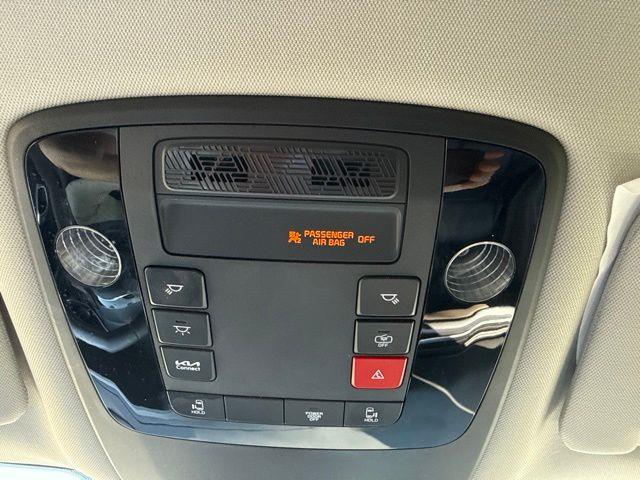 2025 Kia Carnival - $35,000