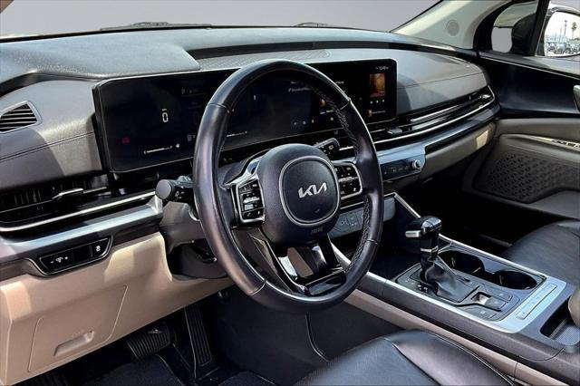 2025 Kia Carnival - $29,813