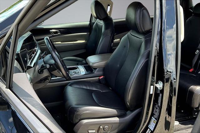 2025 Kia Carnival - $29,813