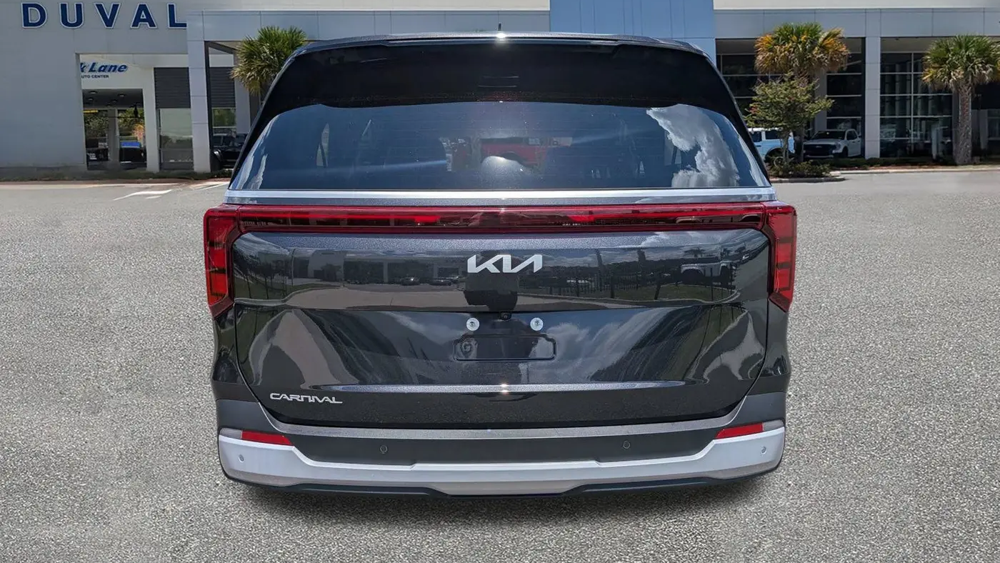 2026 Kia Carnival LX