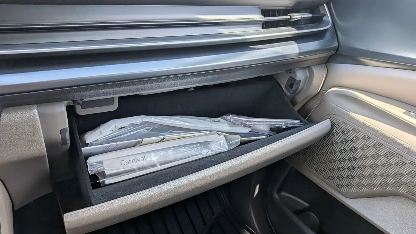 2026 Kia Carnival LX