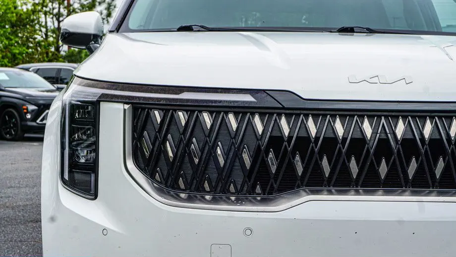2025 Kia Carnival LXS