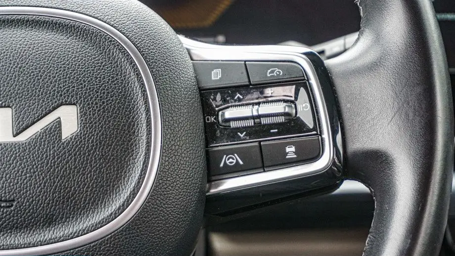2025 Kia Carnival LXS