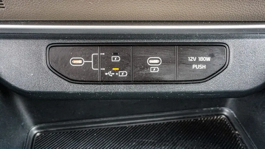 2025 Kia Carnival LXS