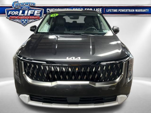 2025 Kia Carnival - $33,895