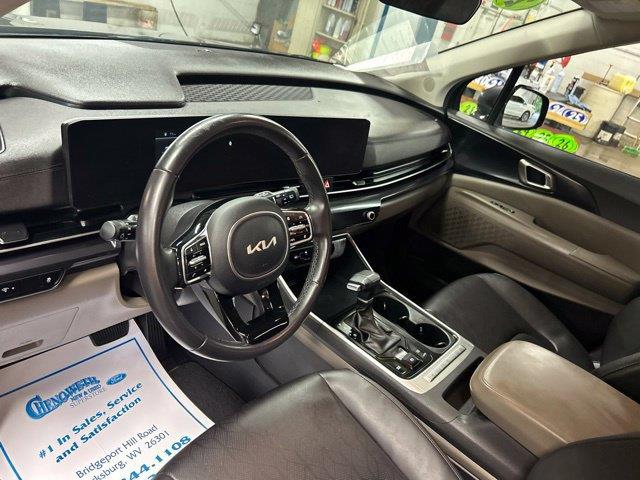 2025 Kia Carnival - $33,895