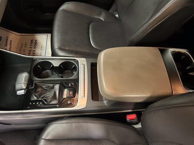 2025 Kia Carnival - $33,895