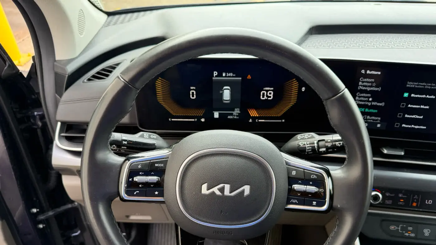 2025 Kia Carnival LX
