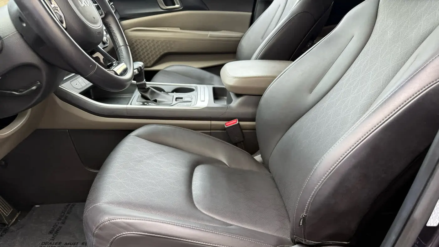 2025 Kia Carnival LX