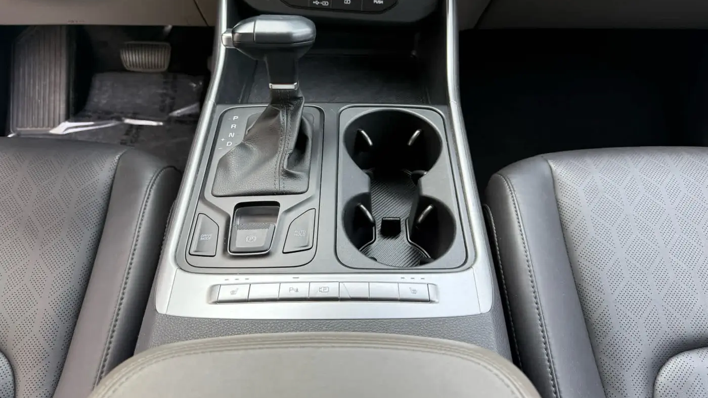 2025 Kia Carnival LX