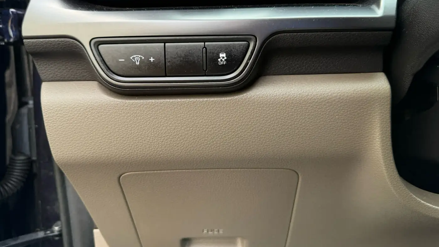 2025 Kia Carnival LX