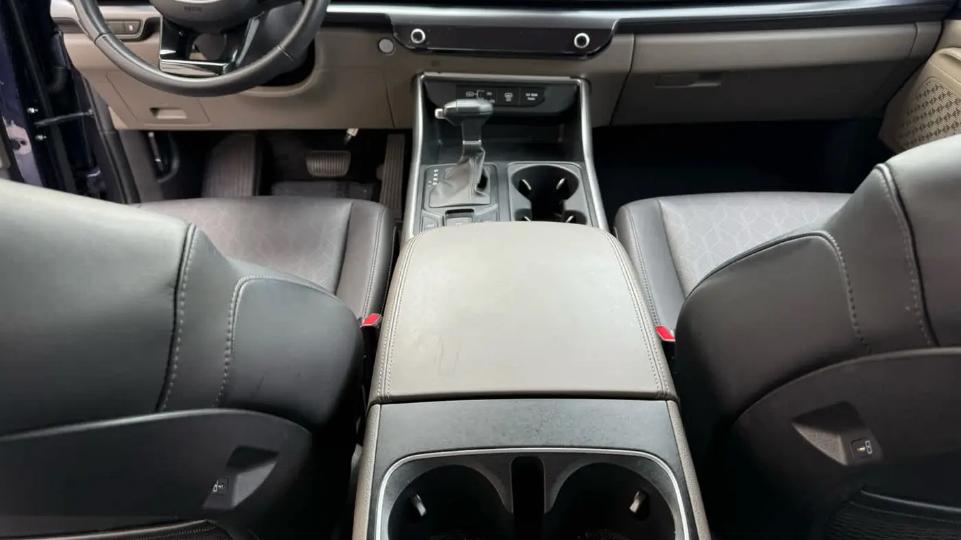 2025 Kia Carnival LX