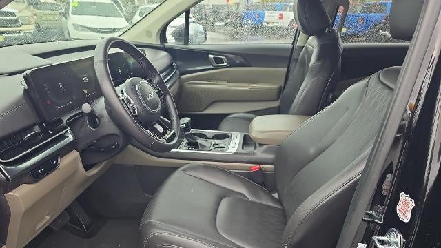 2025 Kia Carnival LX