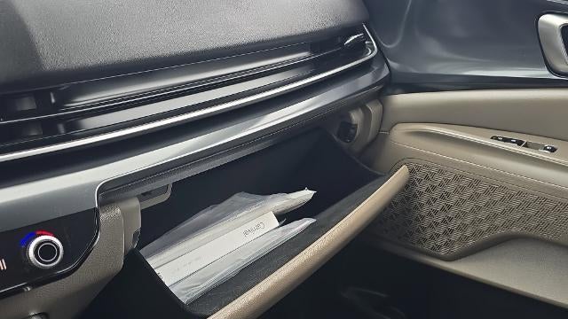 2025 Kia Carnival LX