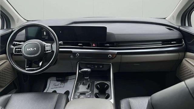 2025 Kia Carnival LXS