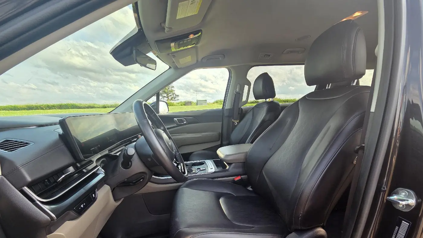 2026 Kia Carnival LX