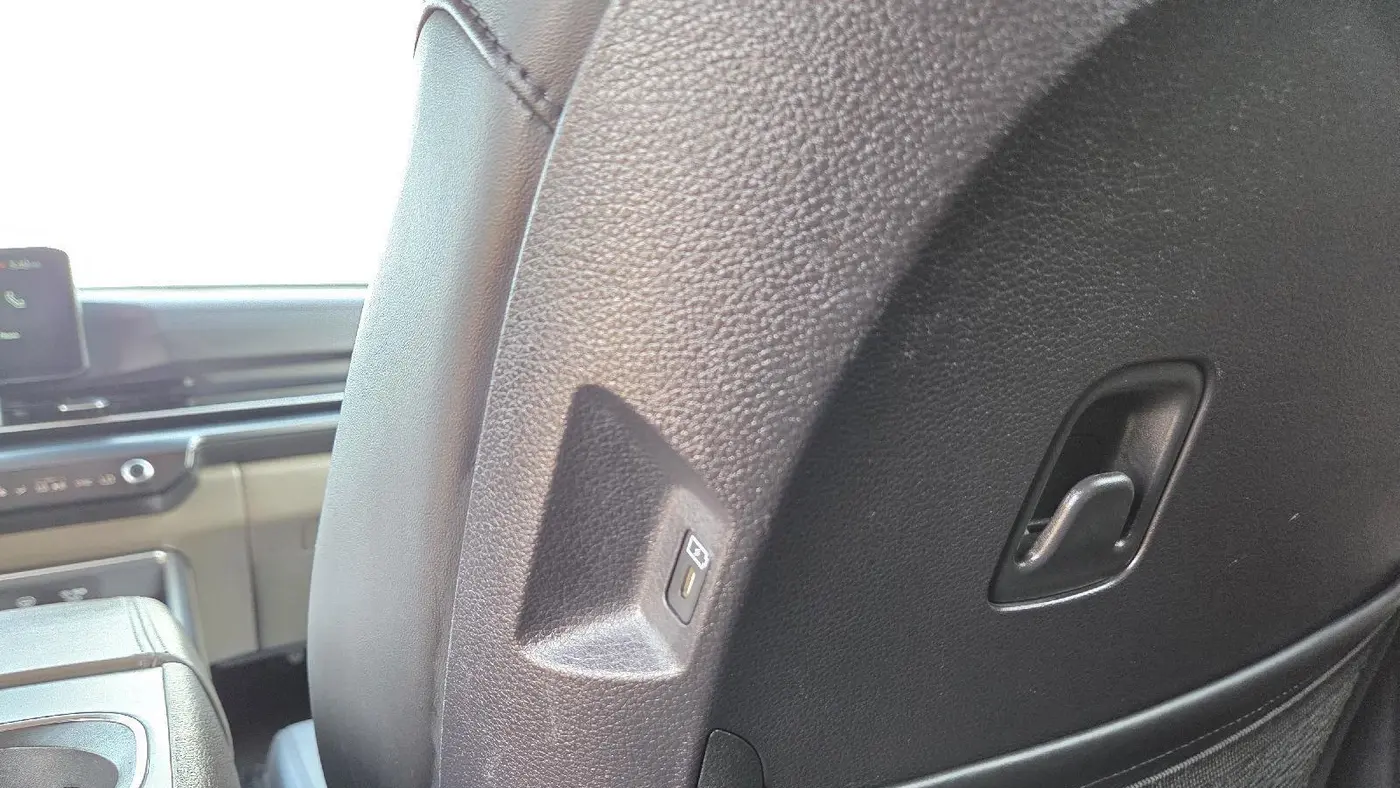 2026 Kia Carnival LX