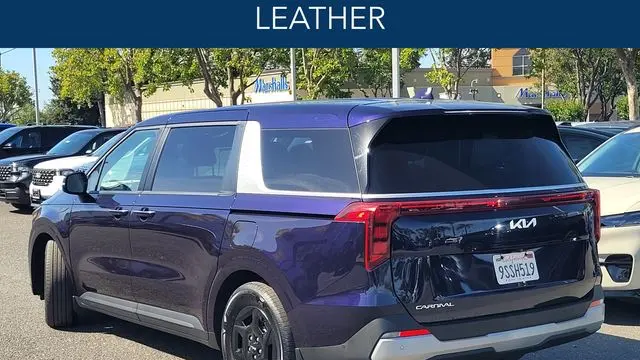 2025 Kia Carnival LX