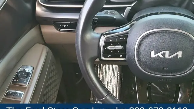2025 Kia Carnival LX