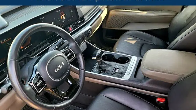 2025 Kia Carnival LX