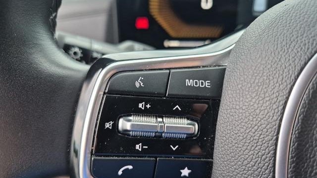 2025 Kia Carnival LX