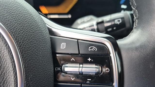 2025 Kia Carnival LX