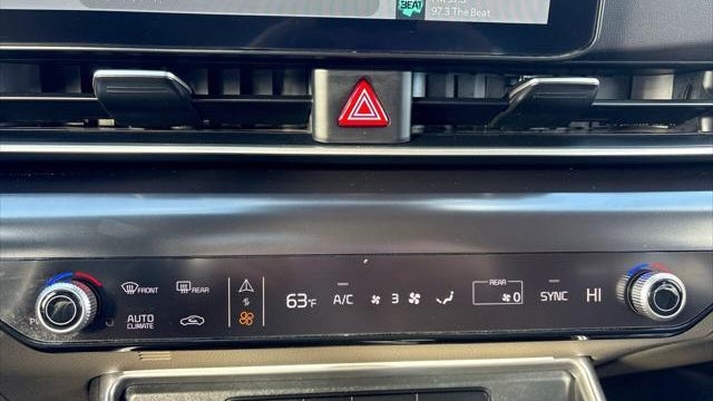 2025 Kia Carnival LXS