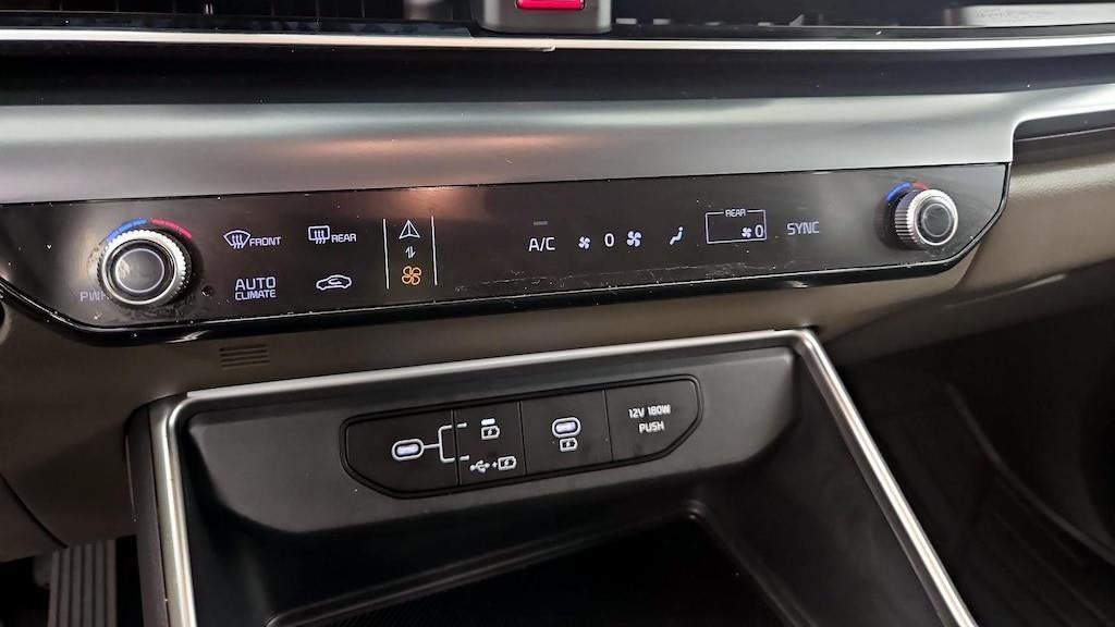2026 Kia Carnival LXS