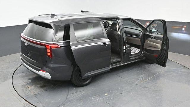 2025 Kia Carnival LX