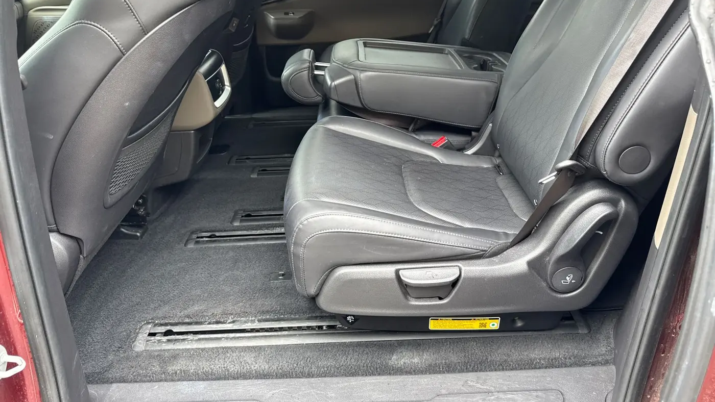 2025 Kia Carnival LXS