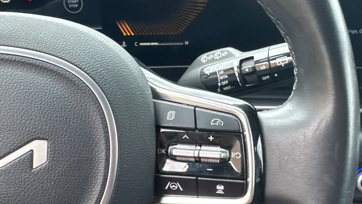 2025 Kia Carnival LXS