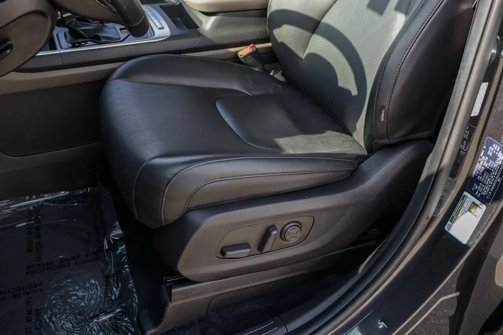 2025 Kia Carnival - $28,342