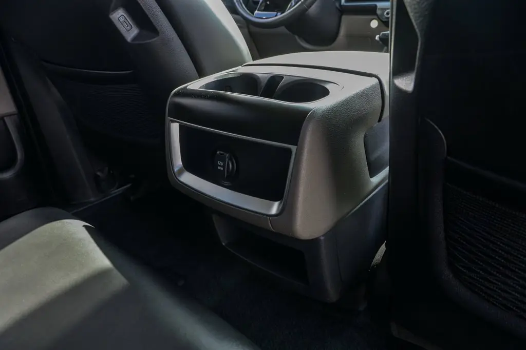 2025 Kia Carnival - $28,342