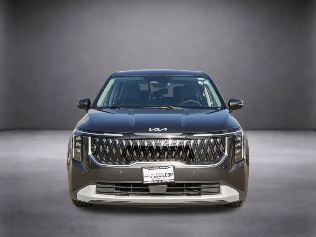 2025 Kia Carnival - $28,342